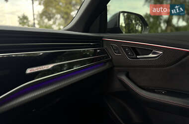 Внедорожник / Кроссовер Audi RS Q8 2021 в 