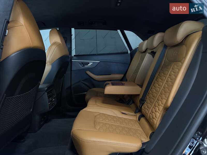 Внедорожник / Кроссовер Audi RS Q8 2024 в Тернополе