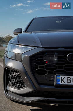 Внедорожник / Кроссовер Audi RS Q8 2021 в 
