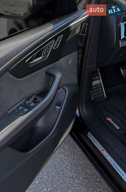 Внедорожник / Кроссовер Audi RS Q8 2021 в 