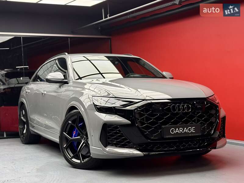 Audi RS Q8 2025
