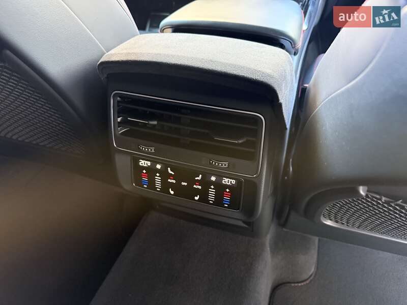 Позашляховик / Кросовер Audi RS Q8 2023 в Києві