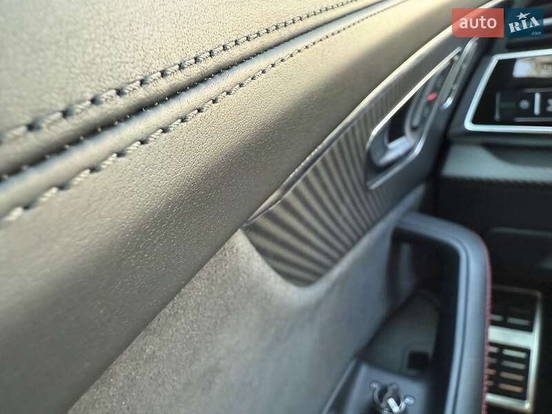 Позашляховик / Кросовер Audi RS Q8 2023 в Києві