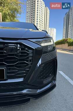 Позашляховик / Кросовер Audi RS Q8 2021 в 