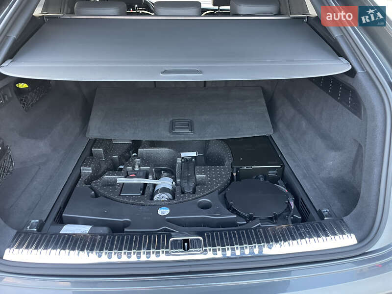 Позашляховик / Кросовер Audi RS Q8 2020 в Одесі