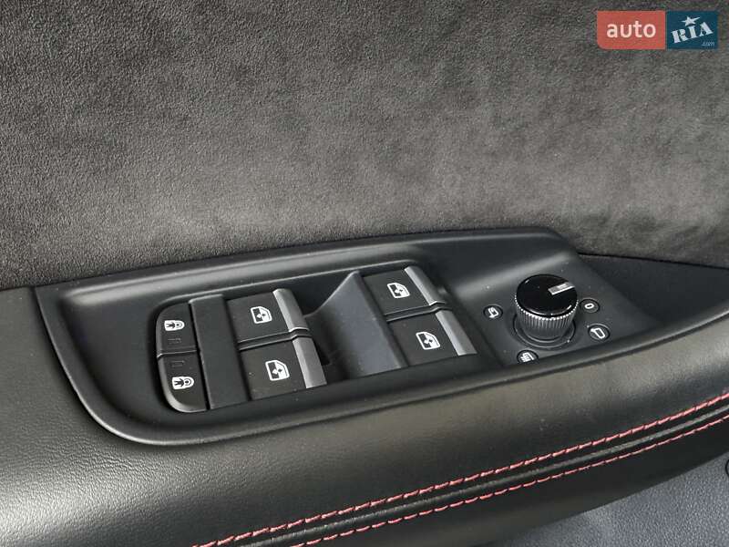 Позашляховик / Кросовер Audi RS Q8 2021 в Києві