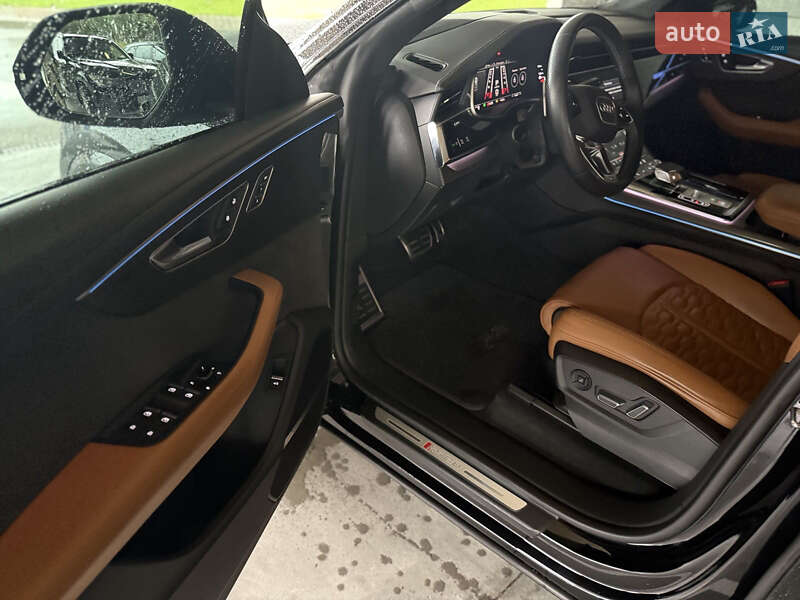 Позашляховик / Кросовер Audi RS Q8 2021 в Києві