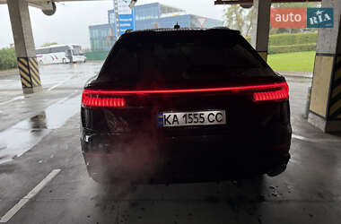 Позашляховик / Кросовер Audi RS Q8 2021 в 
