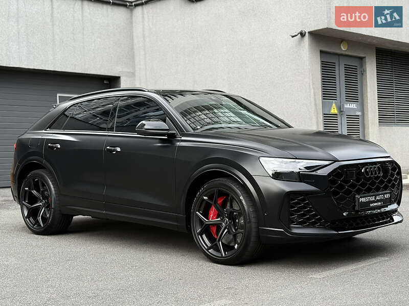 Внедорожник / Кроссовер Audi RS Q8 2024 в Киеве