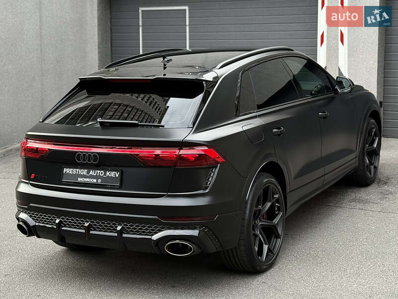 Внедорожник / Кроссовер Audi RS Q8 2024 в Киеве