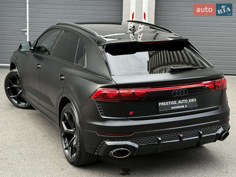 Внедорожник / Кроссовер Audi RS Q8 2024 в Киеве