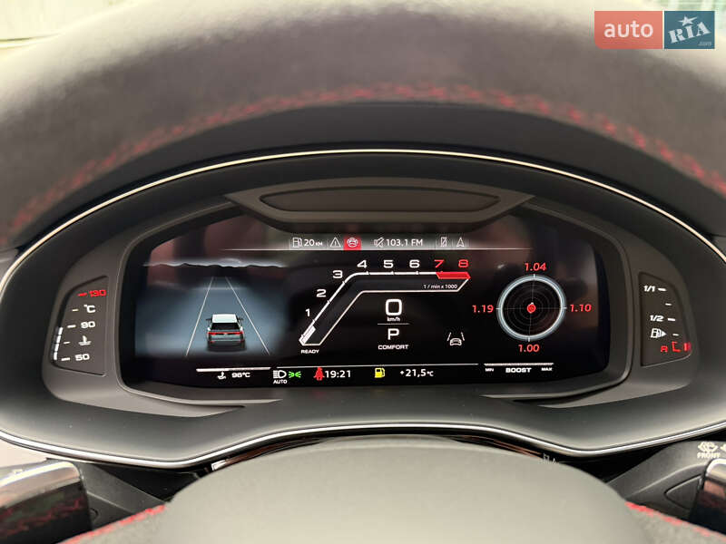 Внедорожник / Кроссовер Audi RS Q8 2024 в Киеве