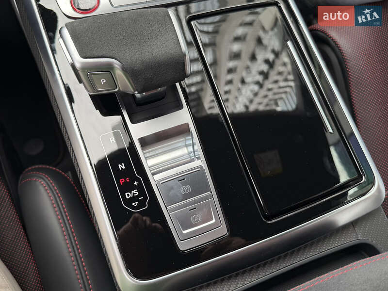 Внедорожник / Кроссовер Audi RS Q8 2024 в Киеве