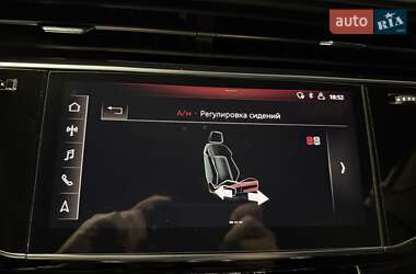 Позашляховик / Кросовер Audi RS Q8 2020 в 