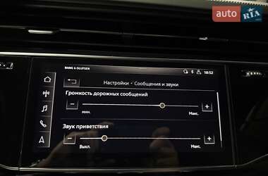 Позашляховик / Кросовер Audi RS Q8 2020 в 