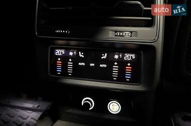 Позашляховик / Кросовер Audi RS Q8 2020 в 