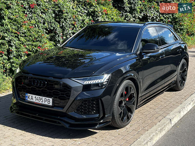 Внедорожник / Кроссовер Audi RS Q8 2023 в Киеве