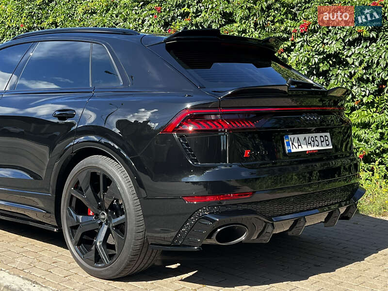 Внедорожник / Кроссовер Audi RS Q8 2023 в Киеве