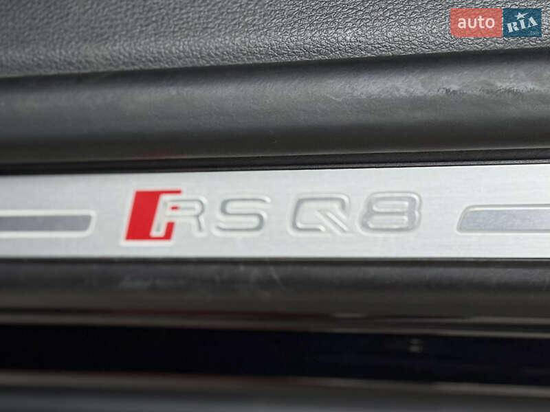 Позашляховик / Кросовер Audi RS Q8 2020 в Києві