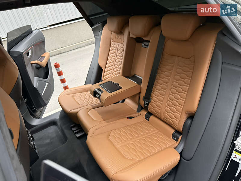 Позашляховик / Кросовер Audi RS Q8 2020 в Києві