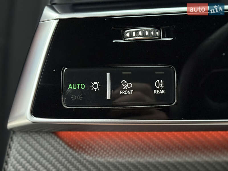 Позашляховик / Кросовер Audi RS Q8 2020 в Києві