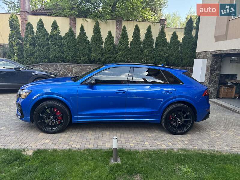 Внедорожник / Кроссовер Audi RS Q8 2020 в Киеве