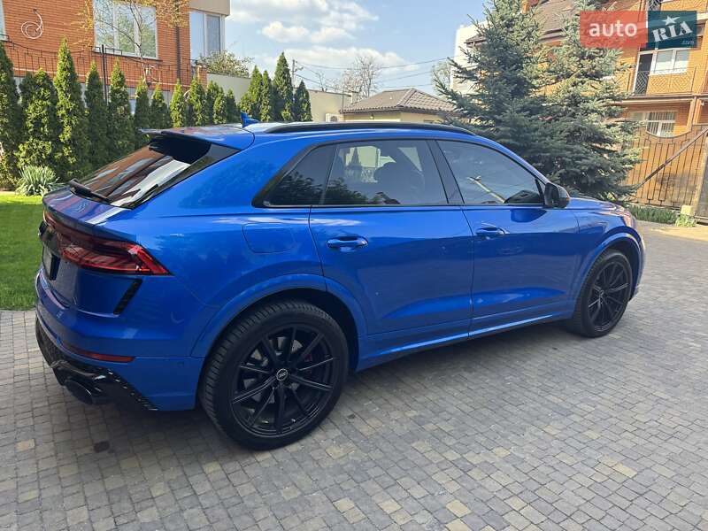 Внедорожник / Кроссовер Audi RS Q8 2020 в Киеве