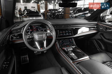 Позашляховик / Кросовер Audi RS Q8 2023 в 