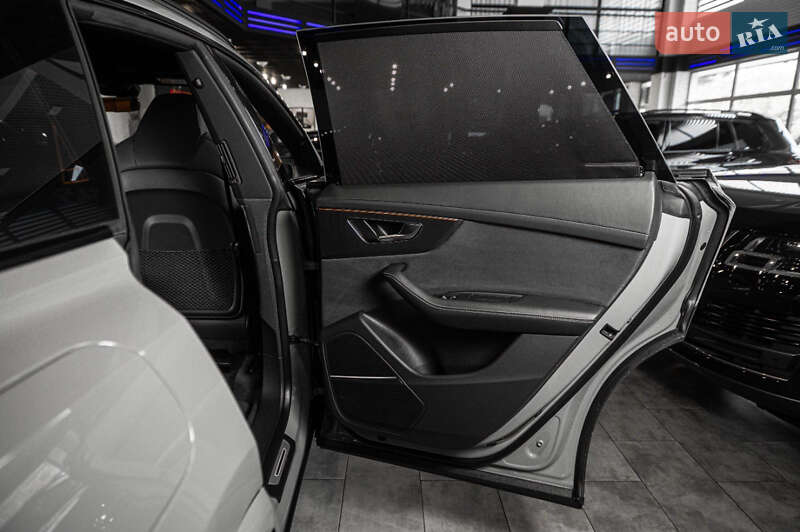 Позашляховик / Кросовер Audi RS Q8 2023 в Одесі
