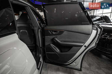 Позашляховик / Кросовер Audi RS Q8 2023 в 