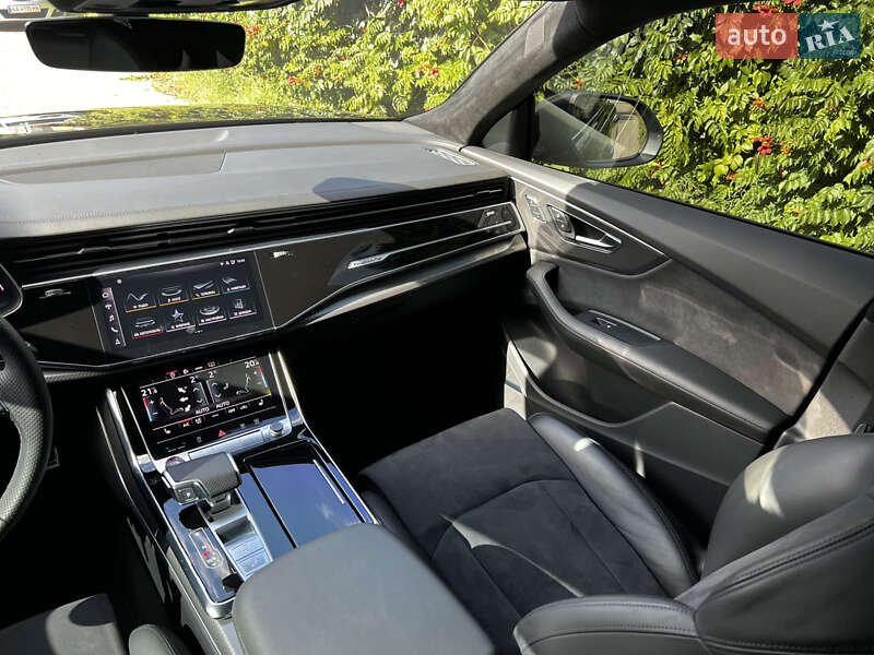 Позашляховик / Кросовер Audi RS Q8 2023 в Києві