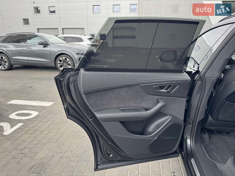 Внедорожник / Кроссовер Audi RS Q8 2025 в Одессе фото 17 Внедорожник / Кроссовер Audi RS Q8 2025 в Одессе