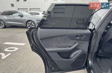 Позашляховик / Кросовер Audi RS Q8 2025 в 