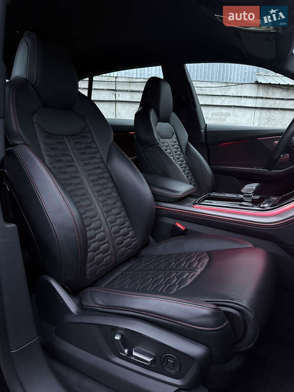 Внедорожник / Кроссовер Audi RS Q8 2020 в Киеве