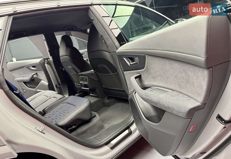 Позашляховик / Кросовер Audi RS Q8 2025 в Києві