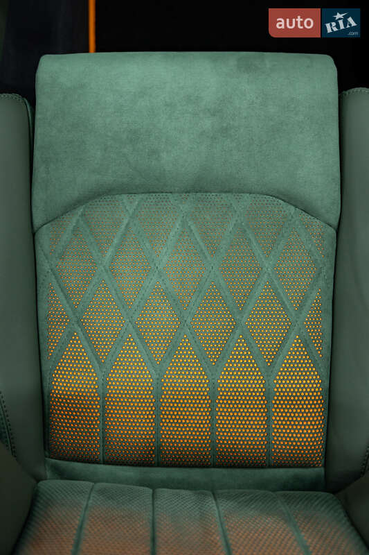 Позашляховик / Кросовер Audi RS Q8 2025 в Дніпрі фото 11 Позашляховик / Кросовер Audi RS Q8 2025 в Дніпрі