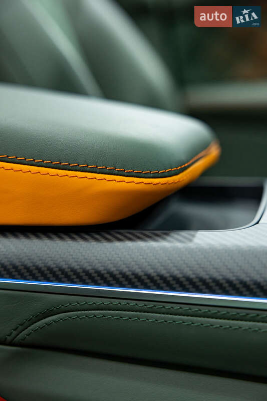 Позашляховик / Кросовер Audi RS Q8 2025 в Дніпрі фото 20 Позашляховик / Кросовер Audi RS Q8 2025 в Дніпрі