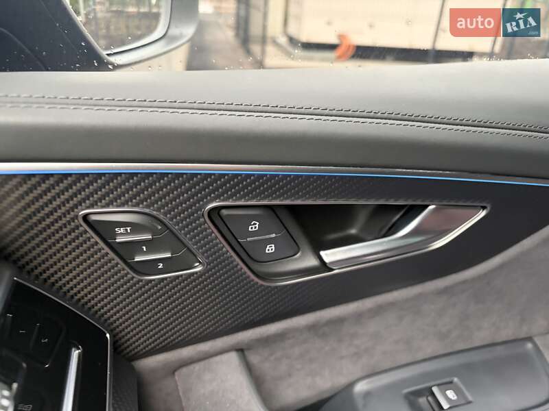 Внедорожник / Кроссовер Audi RS Q8 2024 в Киеве фото 142 Внедорожник / Кроссовер Audi RS Q8 2024 в Киеве