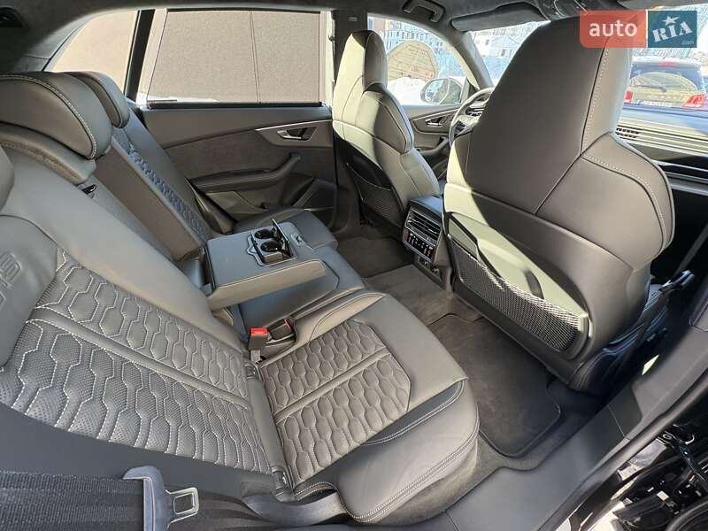 Внедорожник / Кроссовер Audi RS Q8 2025 в Киеве