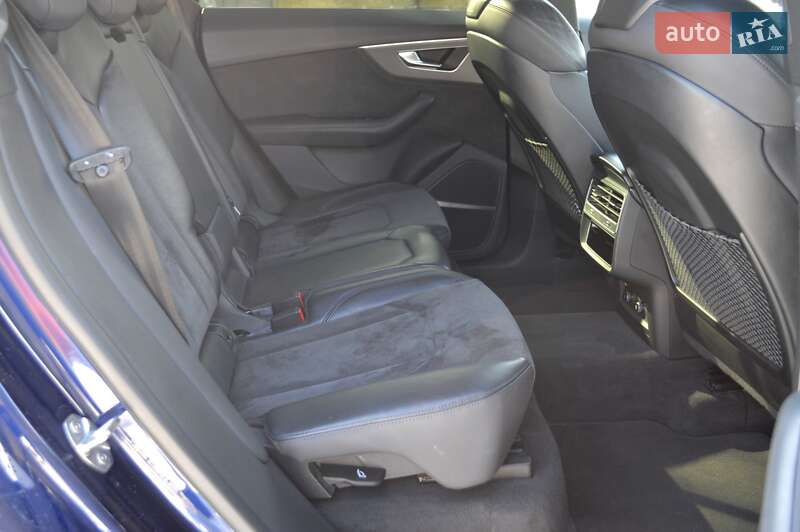 Внедорожник / Кроссовер Audi RS Q8 2021 в Одессе фото 49 Внедорожник / Кроссовер Audi RS Q8 2021 в Одессе