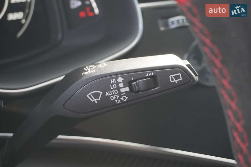 Позашляховик / Кросовер Audi RS Q8 2020 в Одесі