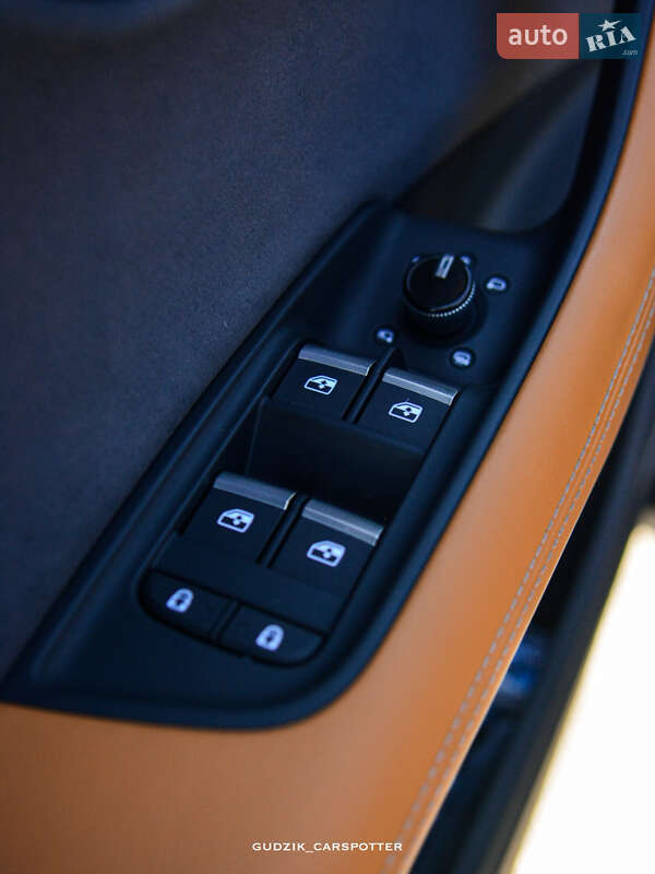 Внедорожник / Кроссовер Audi RS Q8 2025 в Днепре