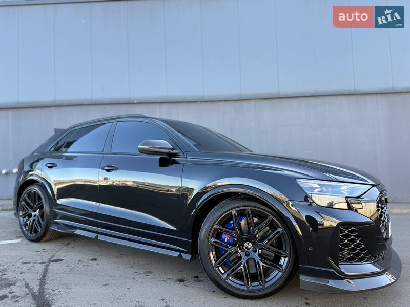 Внедорожник / Кроссовер Audi RS Q8 2025 в Киеве