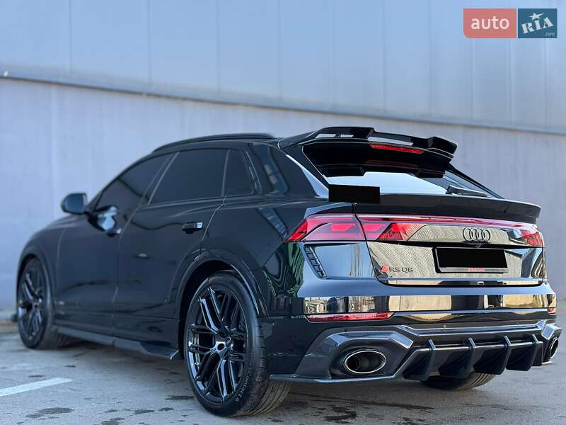 Внедорожник / Кроссовер Audi RS Q8 2025 в Киеве