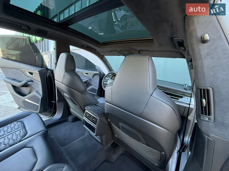 Внедорожник / Кроссовер Audi RS Q8 2025 в Киеве