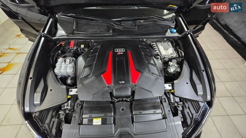 Внедорожник / Кроссовер Audi RS Q8 2021 в Киеве