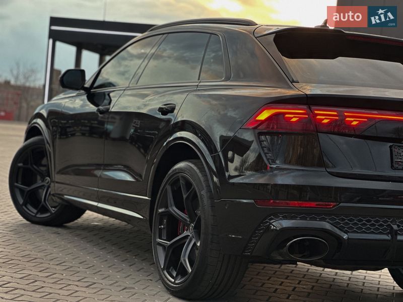 Позашляховик / Кросовер Audi RS Q8 2025 в Києві