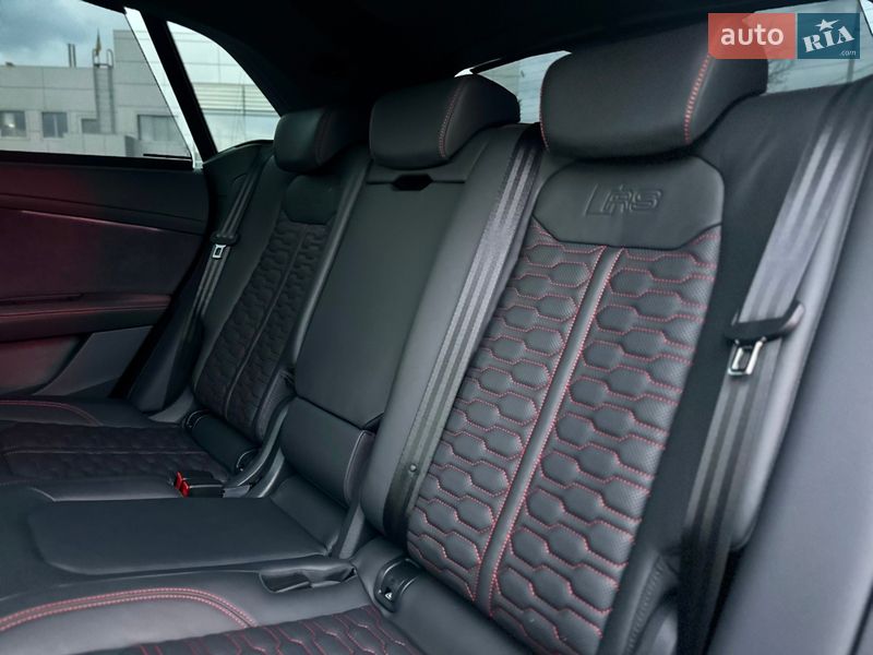 Позашляховик / Кросовер Audi RS Q8 2025 в Києві