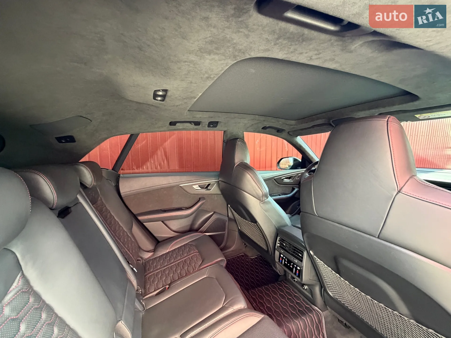 2022 Audi RS Q8 - мініатюра 44