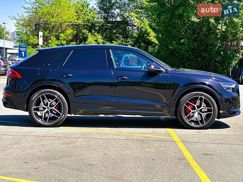 Внедорожник / Кроссовер Audi RS Q8 2020 в Киеве